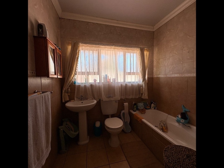 4 Bedroom Property for Sale in Stilfontein Ext 4 North West